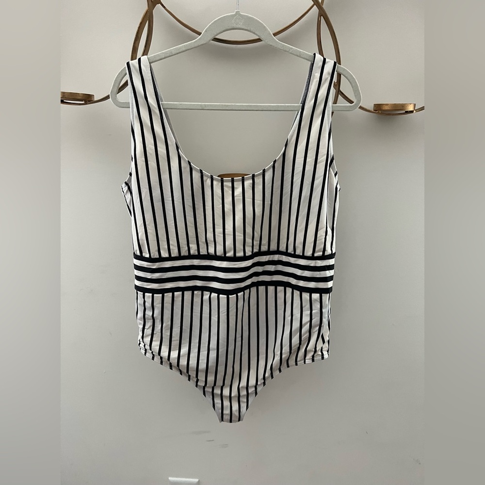 ASOS one piece hourglass striped swimsuit - size US16